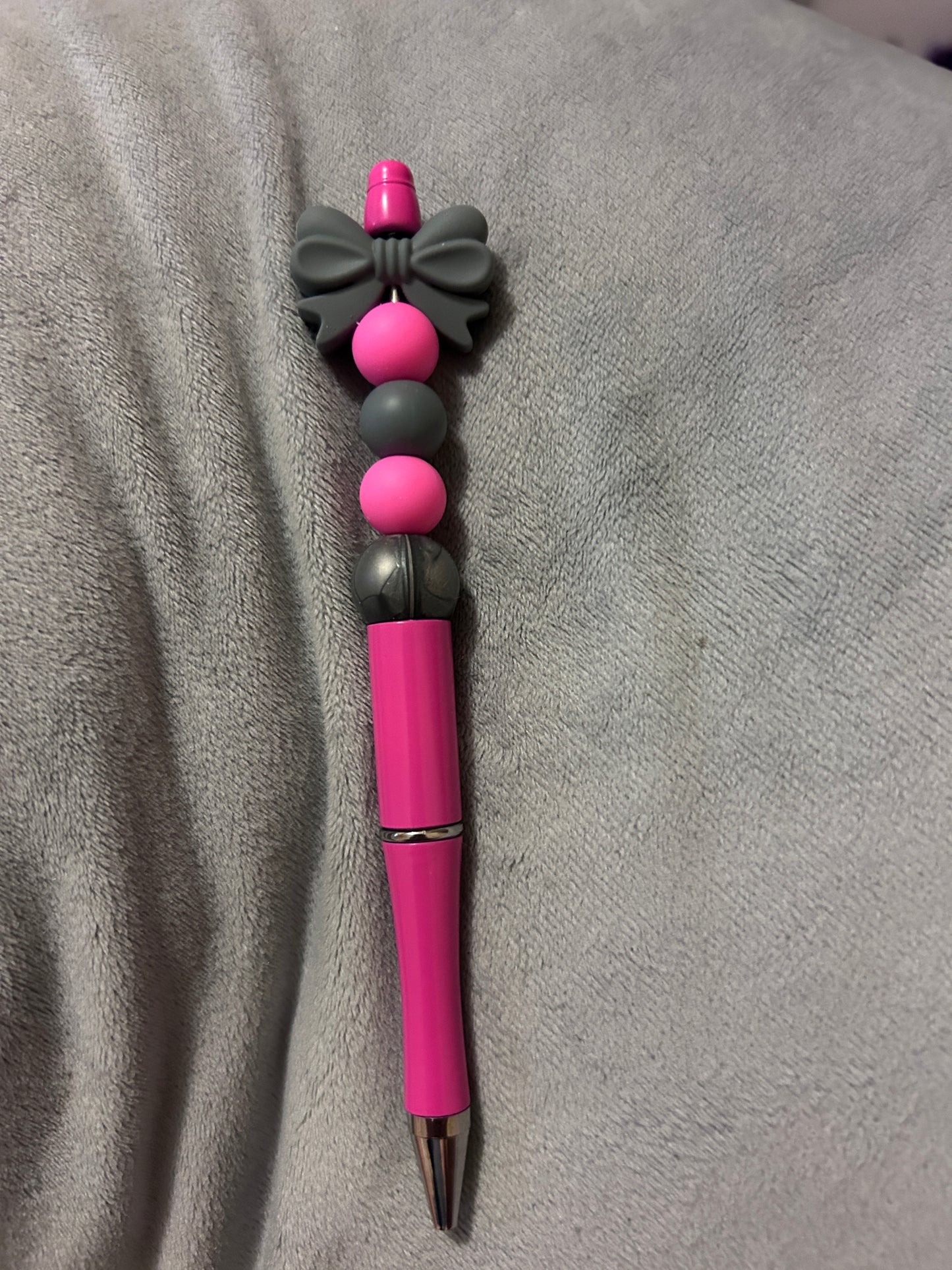 Gray bow - pen