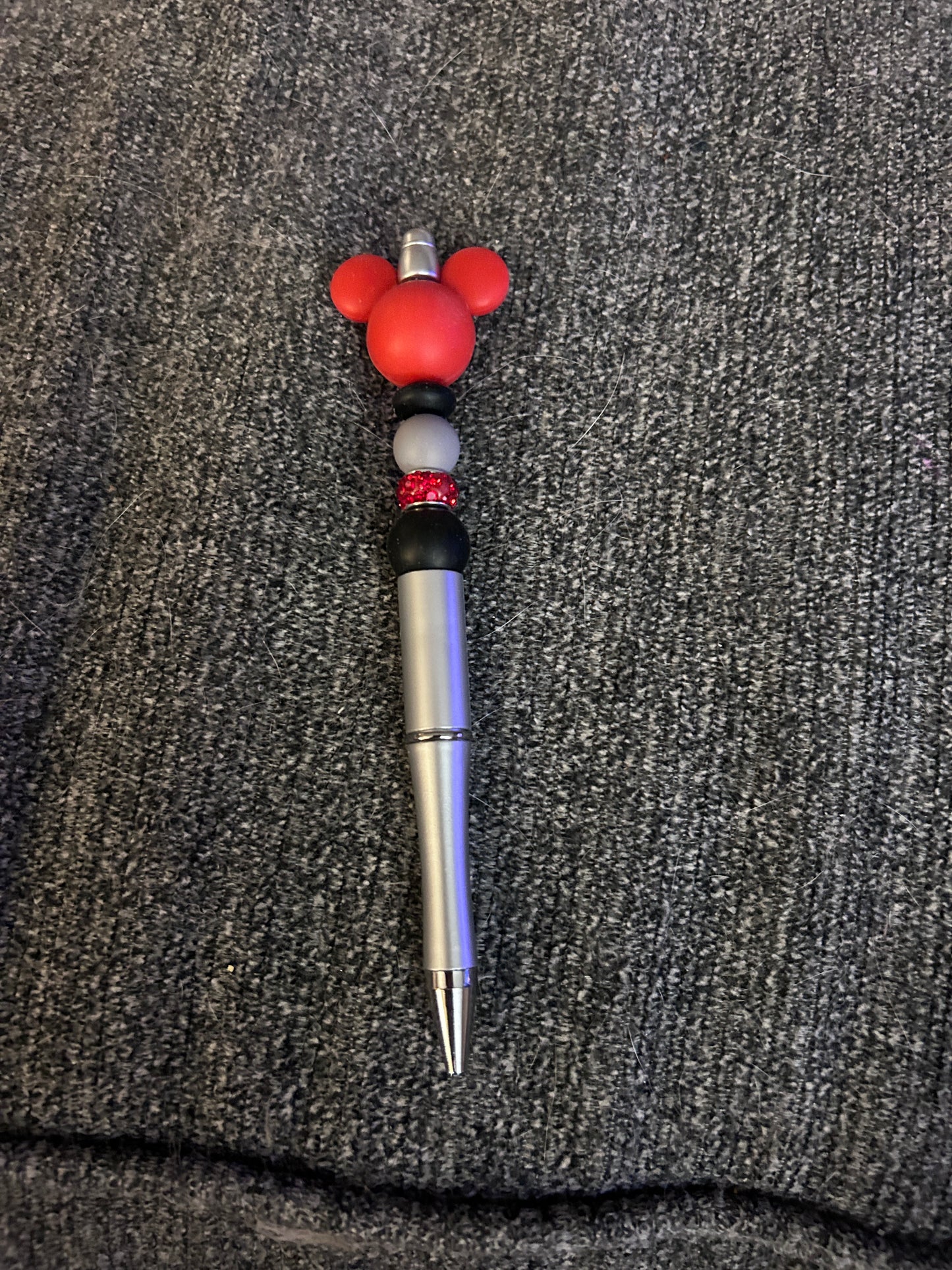 Mickey Mouse - pen